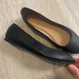 Universal Thread Black Women's Flats